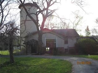 330 Don Allen Dr, Liberty, MO 64068