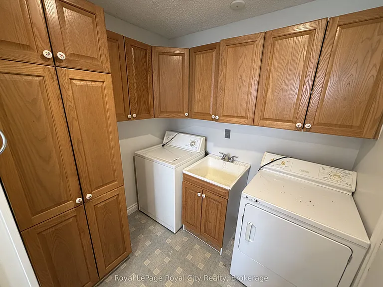 245 Speedvale Ave W #2 — Photo 22
