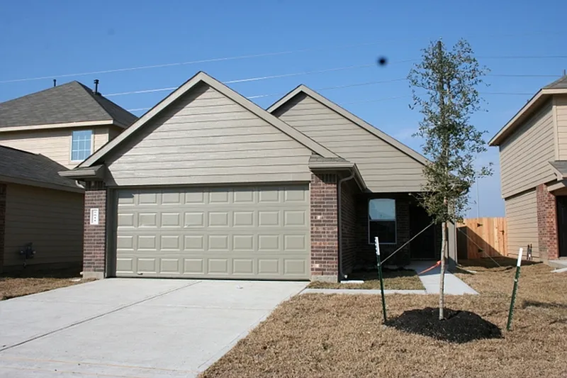 5811 Long Arbor Ln