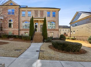 7395 Glisten Ave, Sandy Springs, GA