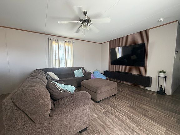 4th image of 3208 Slab Cir #805