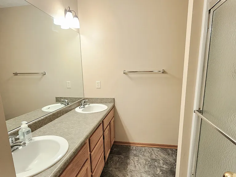 1818 Sawyer St — Photo 20