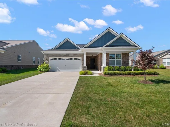 50182 Sawyer Rd, Canton, MI 48188