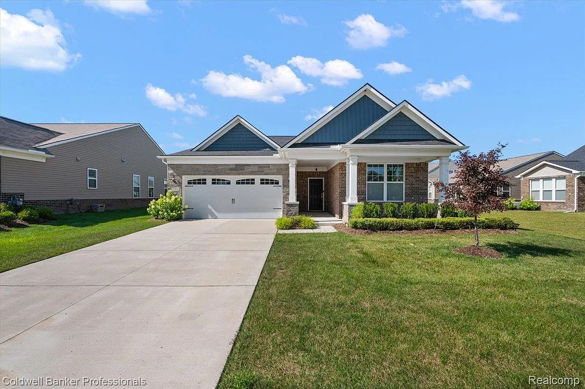 50182 Sawyer Rd photo 1