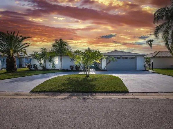 9816 San Mateo Way, Port Richey, FL 34668