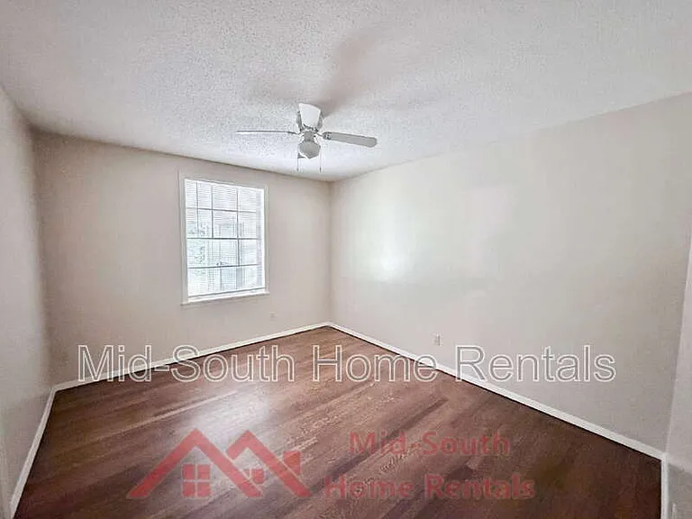 3856 Warrington Cv — Photo 23