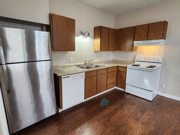 1523 W Sharp Ave APT 2