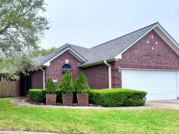 1914 Emerald Ct, Houston, TX 77094