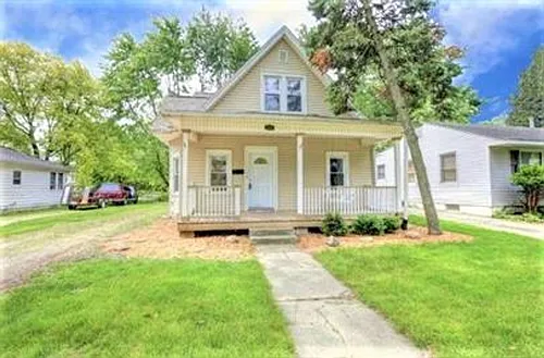 1011 W Tremont St Photo 1