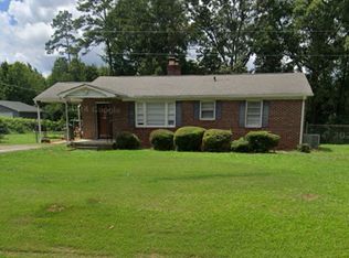 851 Penland Rd, Laurens, SC 29360