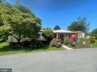 33 Madge Dr, Lancaster, PA