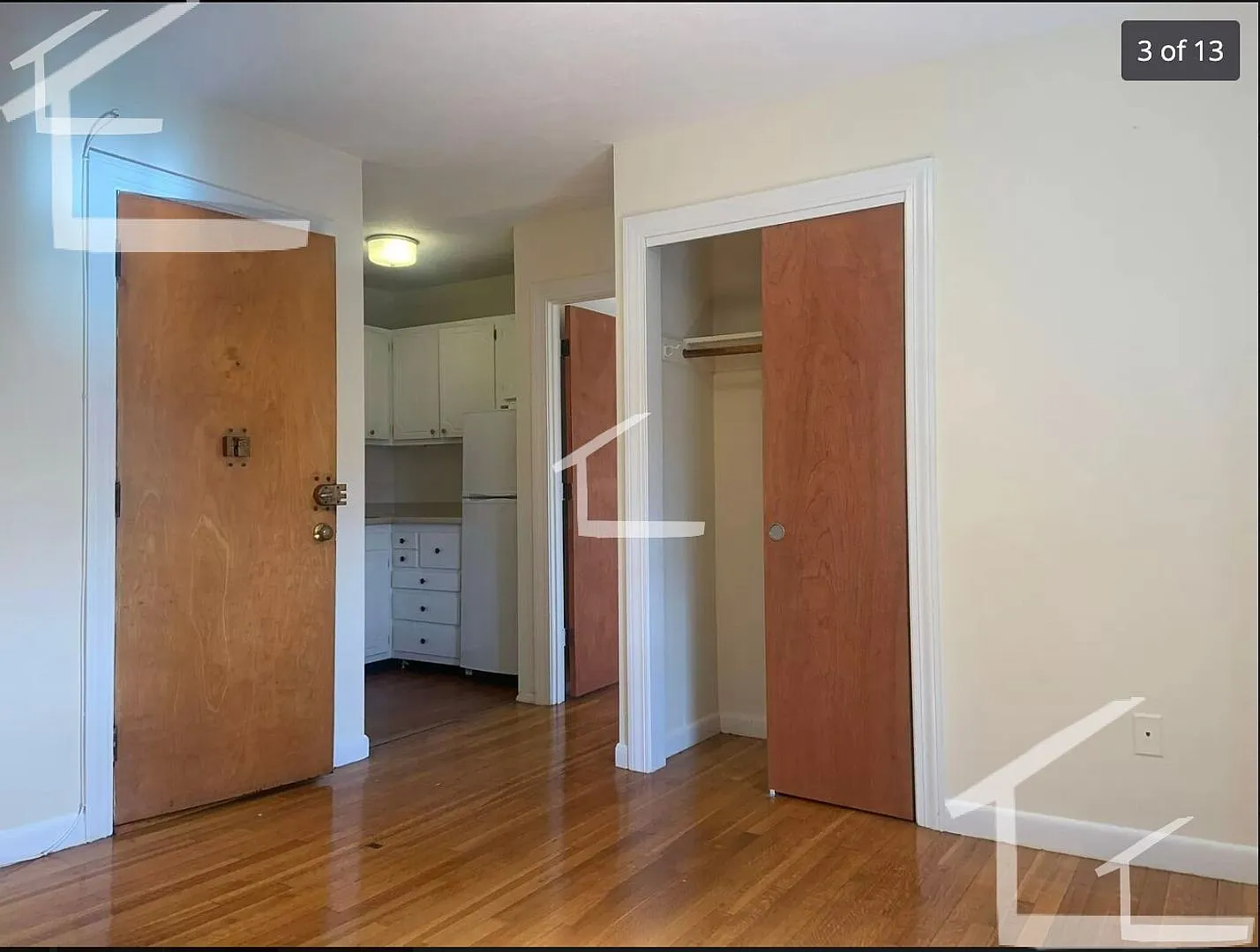 2 Bedroom Brighton — Photo 2