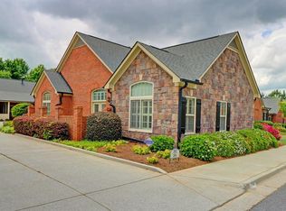201 Brookhavenrun Cir, Duluth, GA 30097