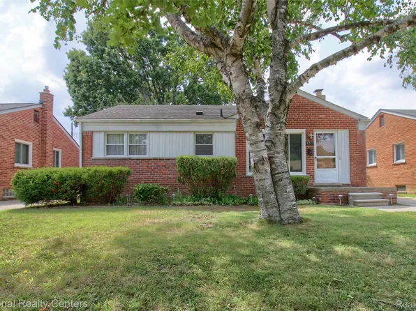 6747 Burnly St, Garden City, MI 48135