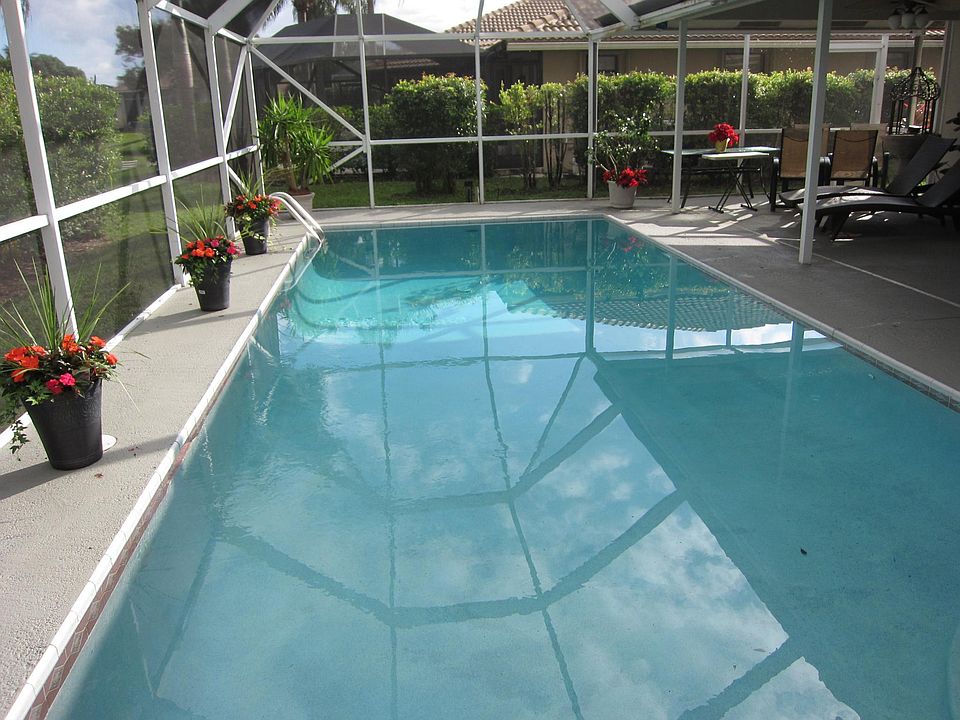 15' x 30' pool w/lake views