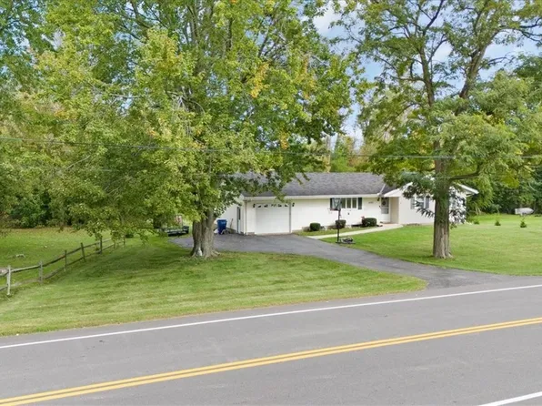 3192 Wiedrick Rd, Walworth, NY 14568