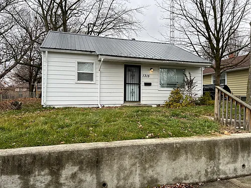 1315 N Wabash Ave Photo 1