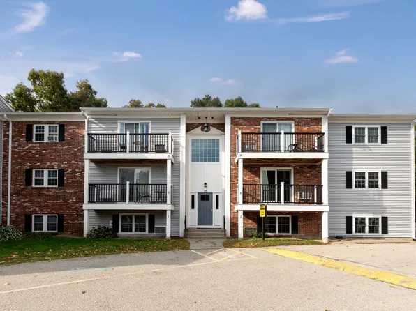 15 Chapel Hill Dr APT 12, Plymouth, MA 02360
