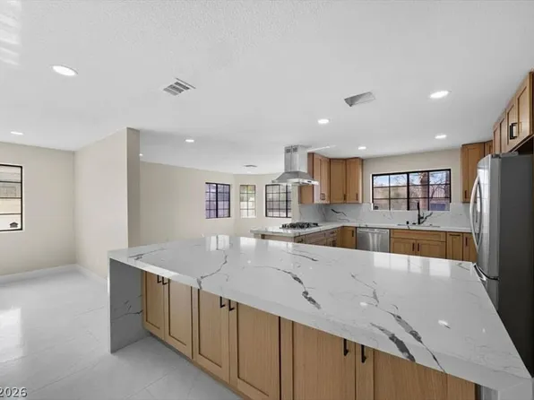 3382 Montessouri St, Las Vegas, NV 89117