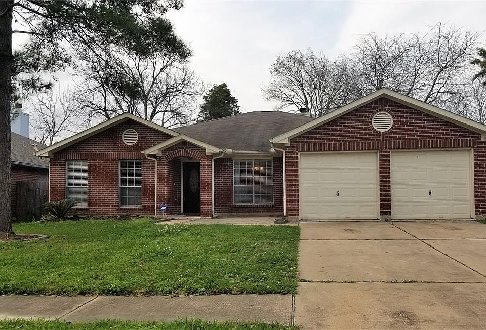 1st image of 24026 Whitefield Ln