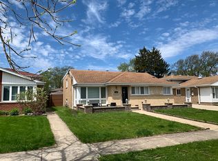 8654 N Oketo Ave, Niles, IL 60714