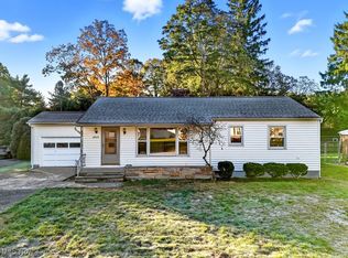 2869 Lakewood Dr, Stow, OH 44224