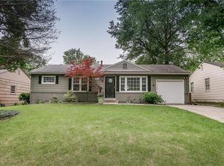 2217 W 71st Ter, Prairie Village, KS 66208
