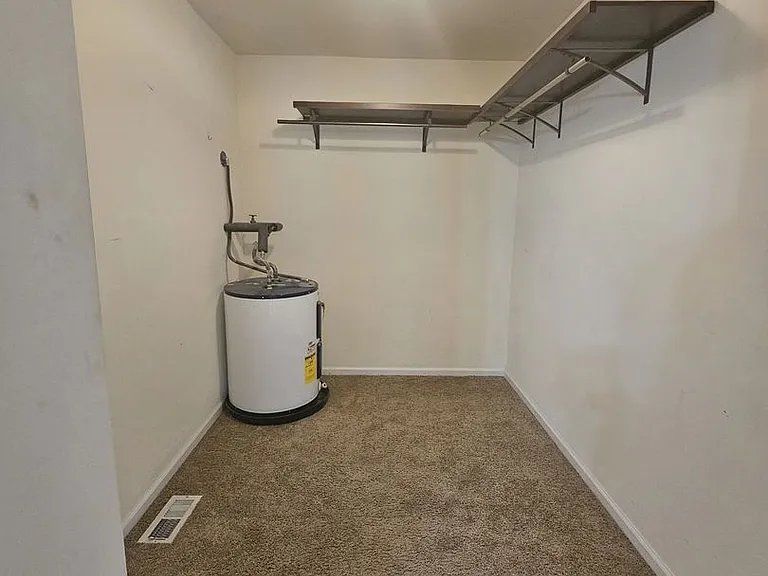 1133 Leland Cir — Photo 21