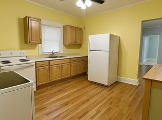 16 Foster Ave, Manchester, NH 03103