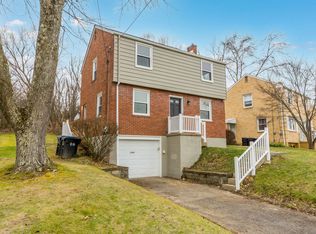 7995 Remington Dr, Pittsburgh, PA 15237