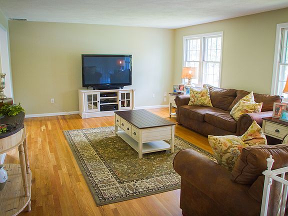 Upstairs Living Room