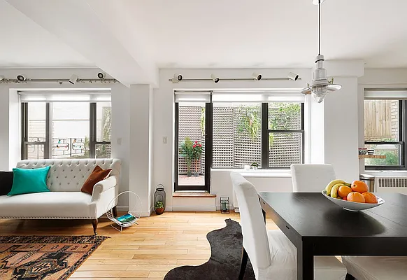 Sold by Compass | media 3