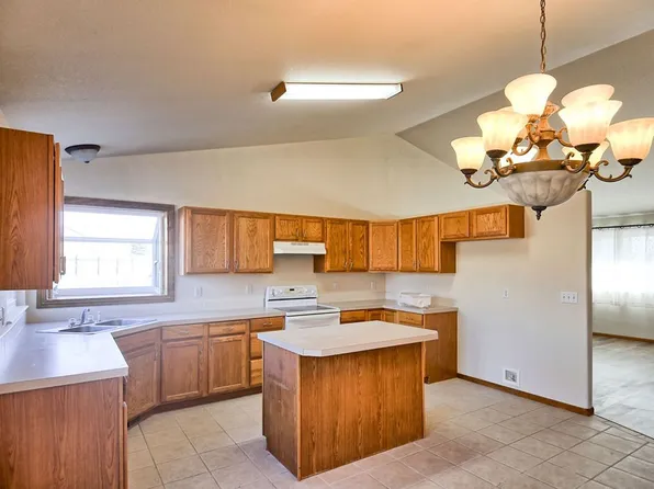 421 Willow Ave, Eaton, CO 80615