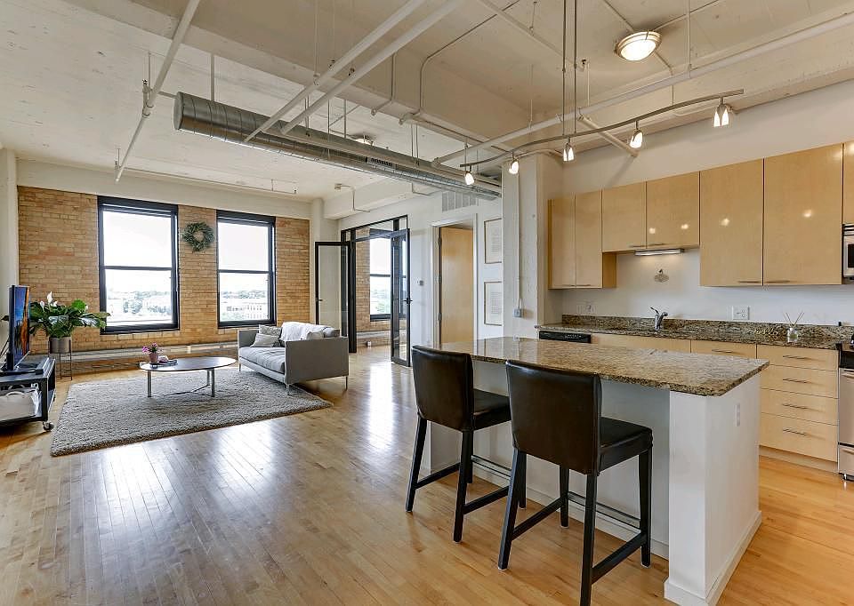 1st image of 290 Market St Unit 418