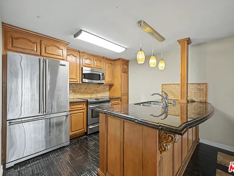 10535 Wilshire Blvd #510 — Photo 15