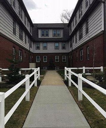 4th image of 50 The Crescent APT B2