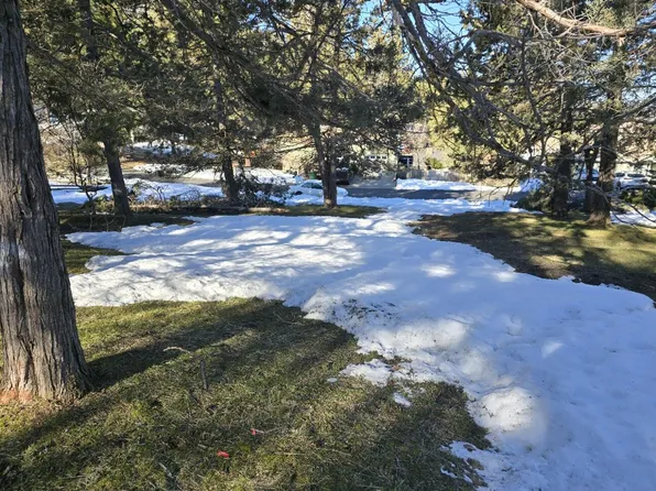 1201 Wild Plum Dr, Klamath Falls, OR 97601
