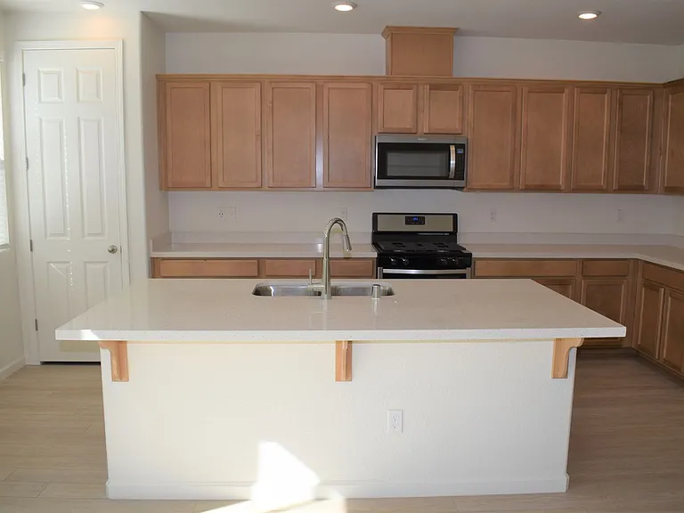 60 Molveno Dr — Photo 4