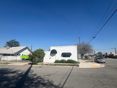 2200 G St Photo 1