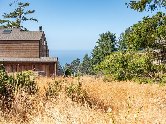 3rd image of 35858 Sea Ridge Road