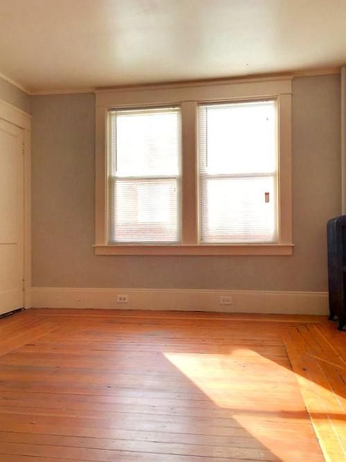 2nd image of 288 Hanover Ct Unit 3