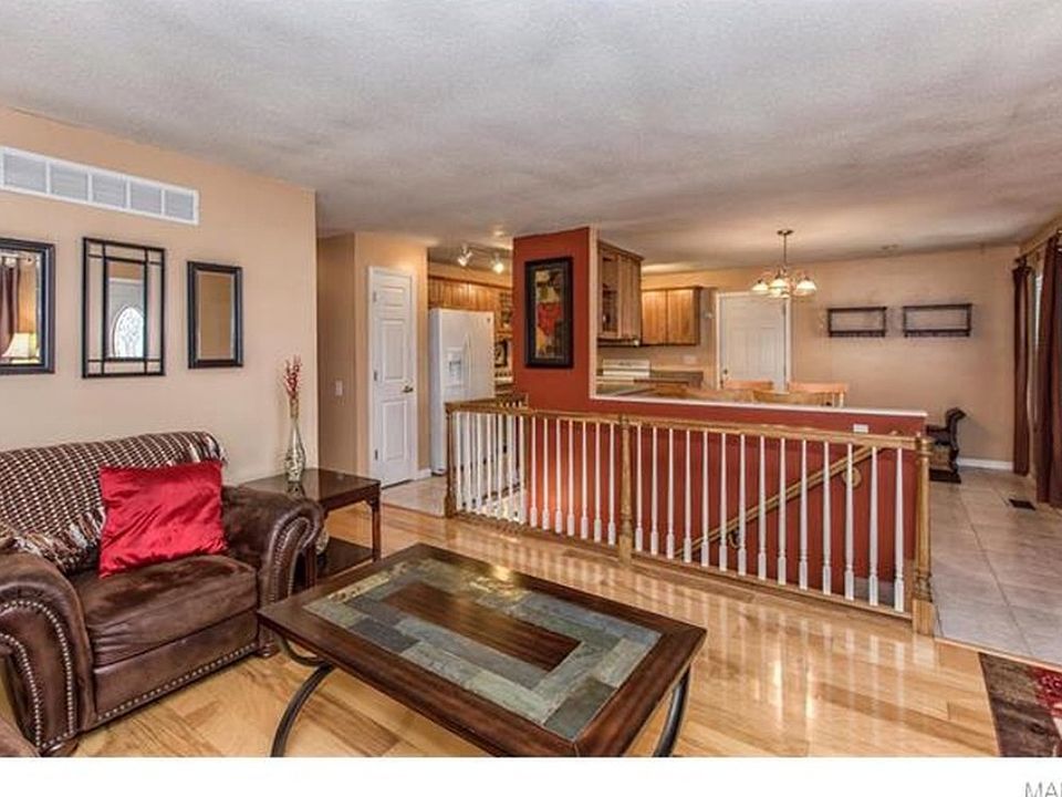 1st image of 2452 Country Wood Dr
