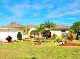1011 River Oaks Ct, Venice, FL 34293