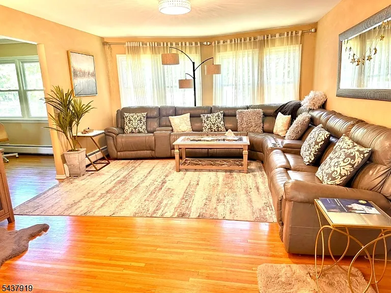 7 Doremus Dr — Photo 5