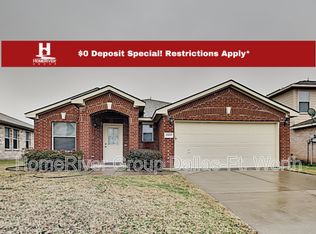 7977 Meadow Spring Ln, Fort Worth, TX 76120