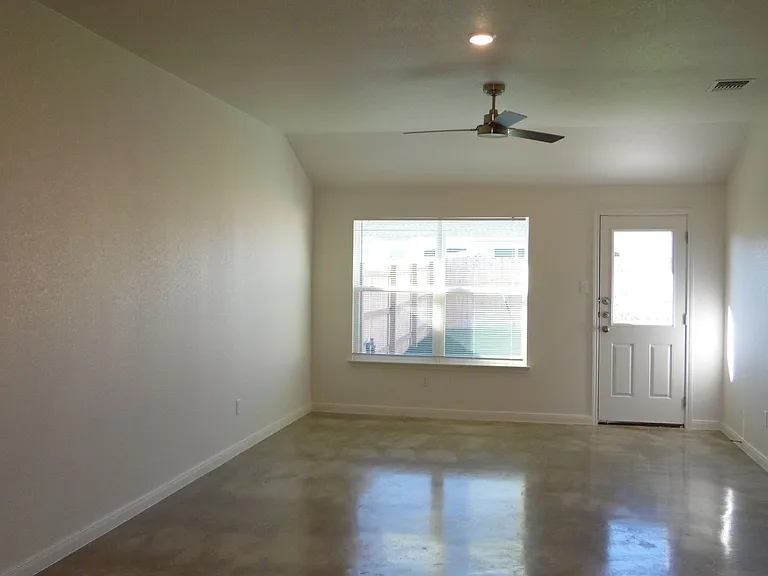 903 Cherry Laurel Ln — Photo 14