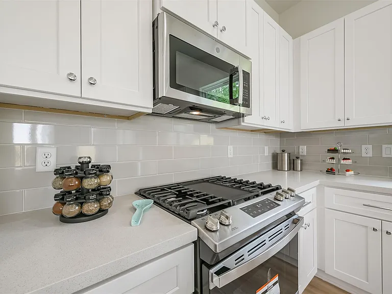 5630 Balbo St — Photo 15