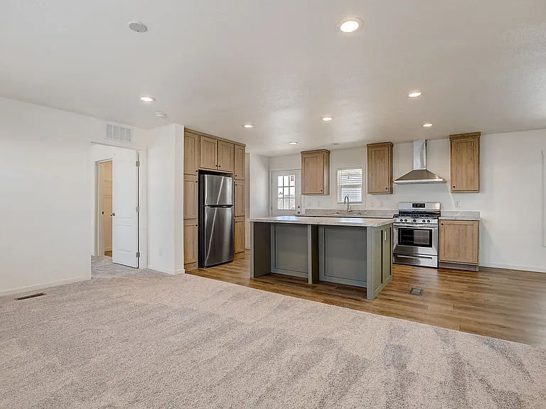 2627 S Lamb Blvd #141 — Photo 8