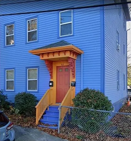 43 Royal St