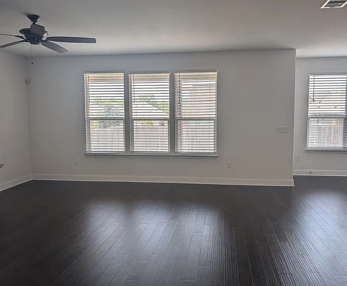 7632 Knockfin Dr — Photo 3
